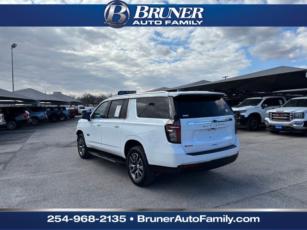 2023 Chevrolet Suburban 4WD LT