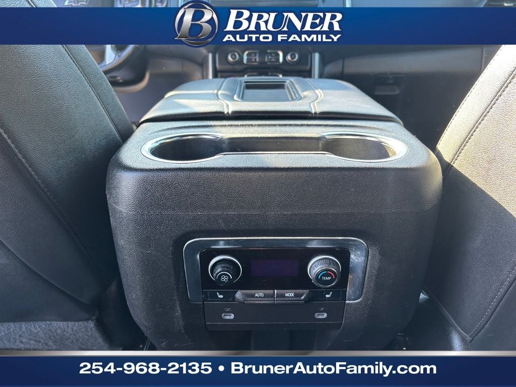 2022 Chevrolet Suburban 4WD Z71