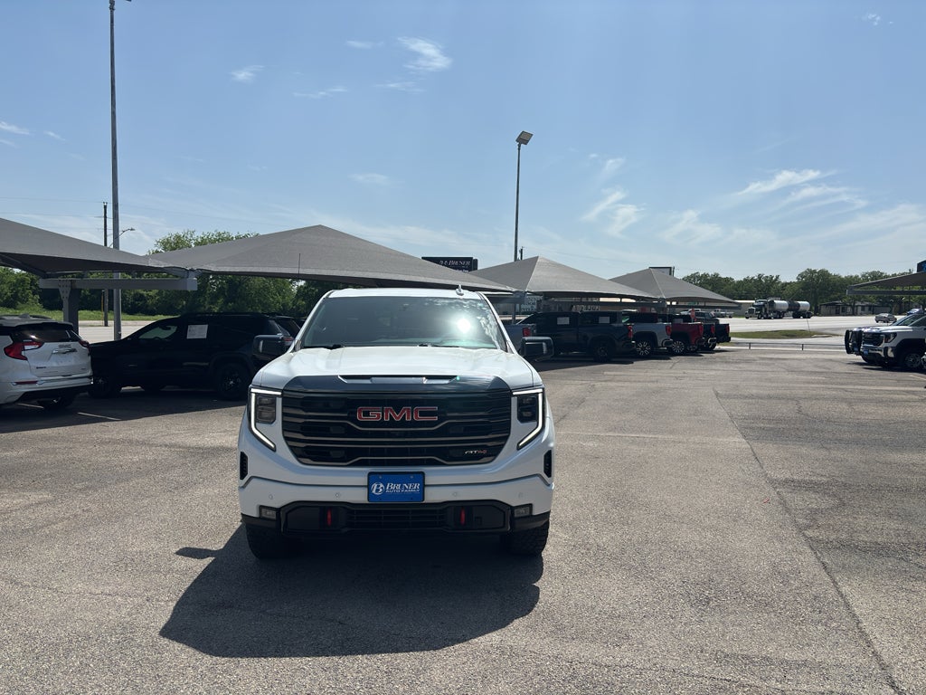 2023 GMC Sierra 1500 4WD Crew Cab Short Box AT4