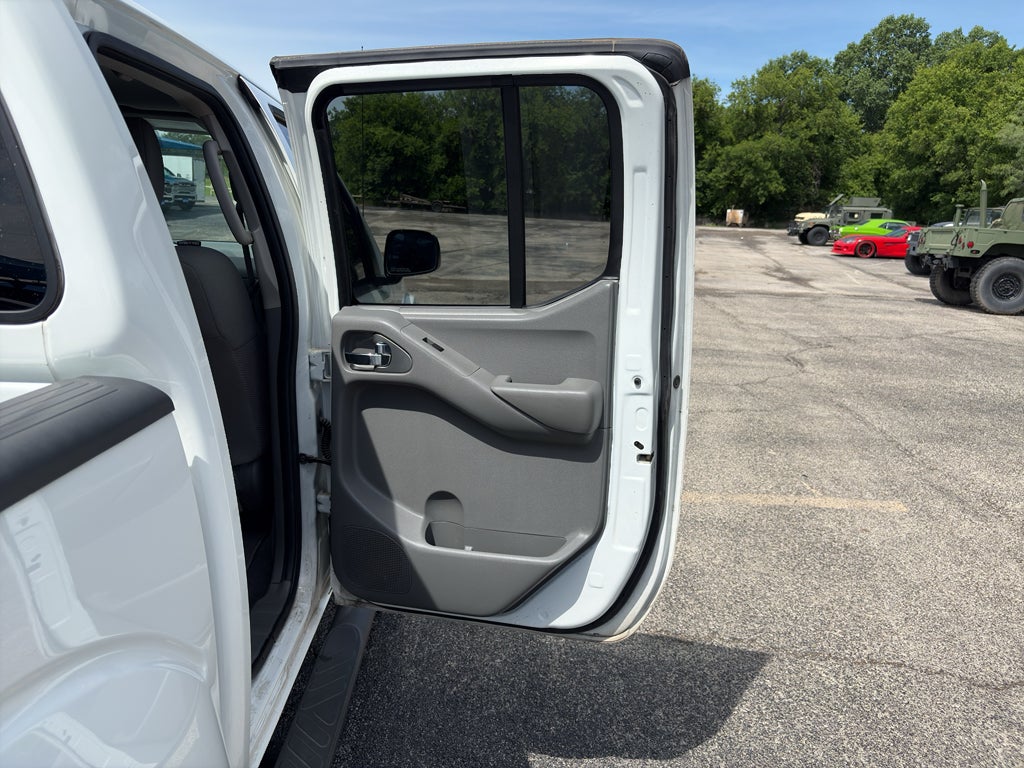 2021 Nissan Frontier SV