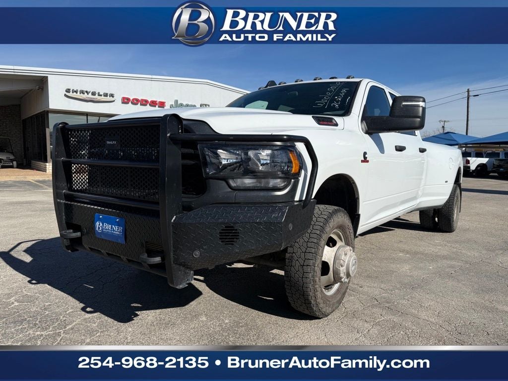 2024 RAM 3500 Tradesman Crew Cab 4x4 8' Box