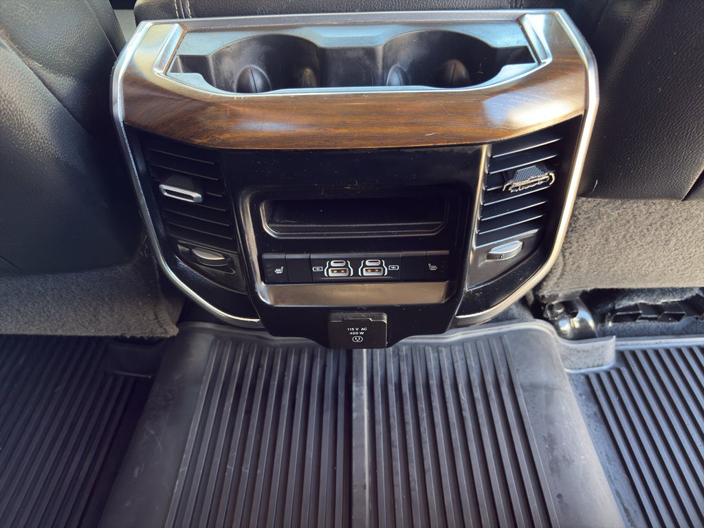 2024 RAM 3500 Laramie Crew Cab 4x4 8' Box