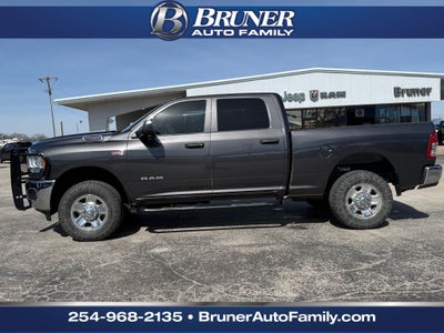2022 RAM 2500 Tradesman Crew Cab 4x4 6'4' Box