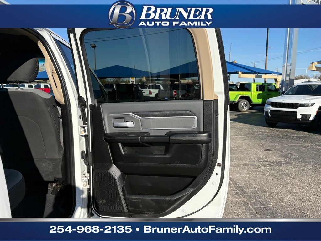 2020 RAM 2500 Big Horn Crew Cab 4X4 6'4' Box