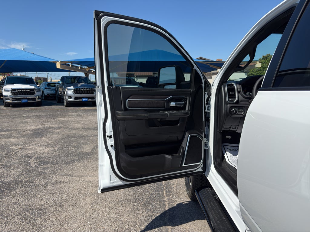 2025 RAM 2500 Laramie Crew Cab 4x4 6'4' Box