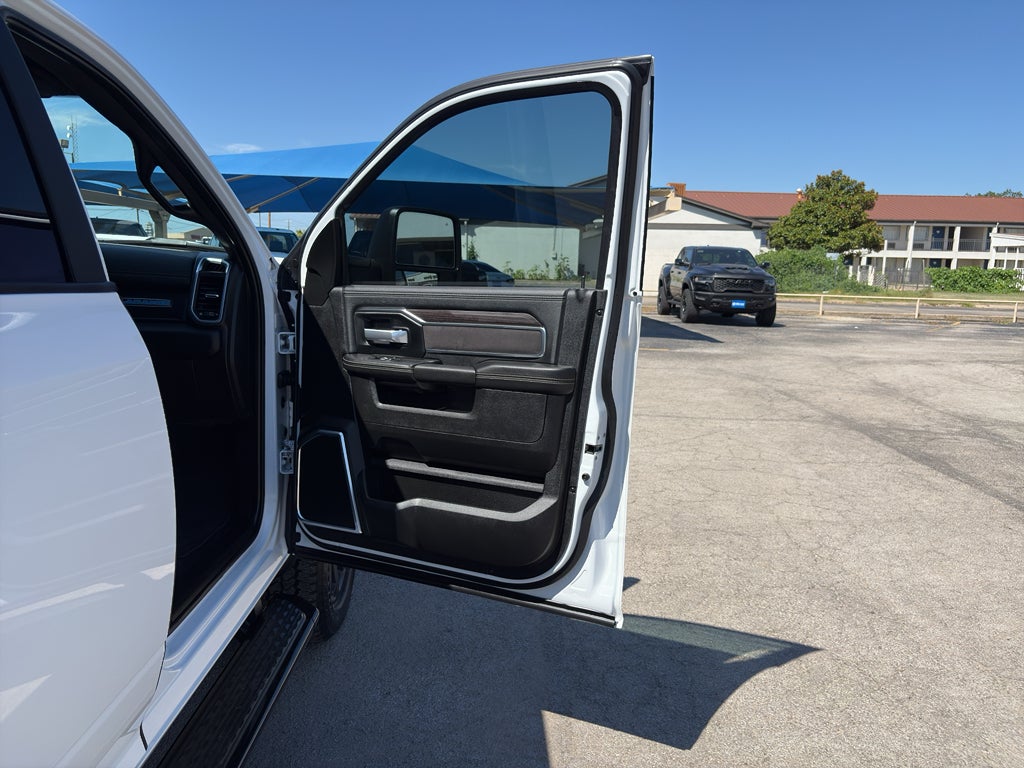2025 RAM 2500 Laramie Crew Cab 4x4 6'4' Box