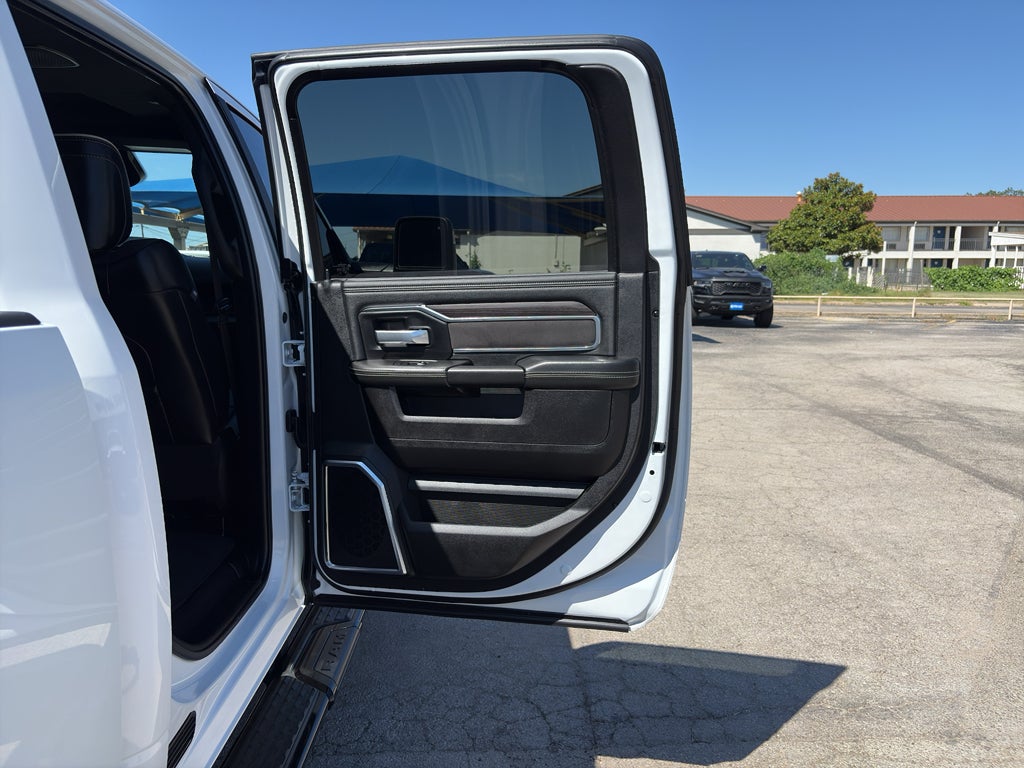 2025 RAM 2500 Laramie Crew Cab 4x4 6'4' Box
