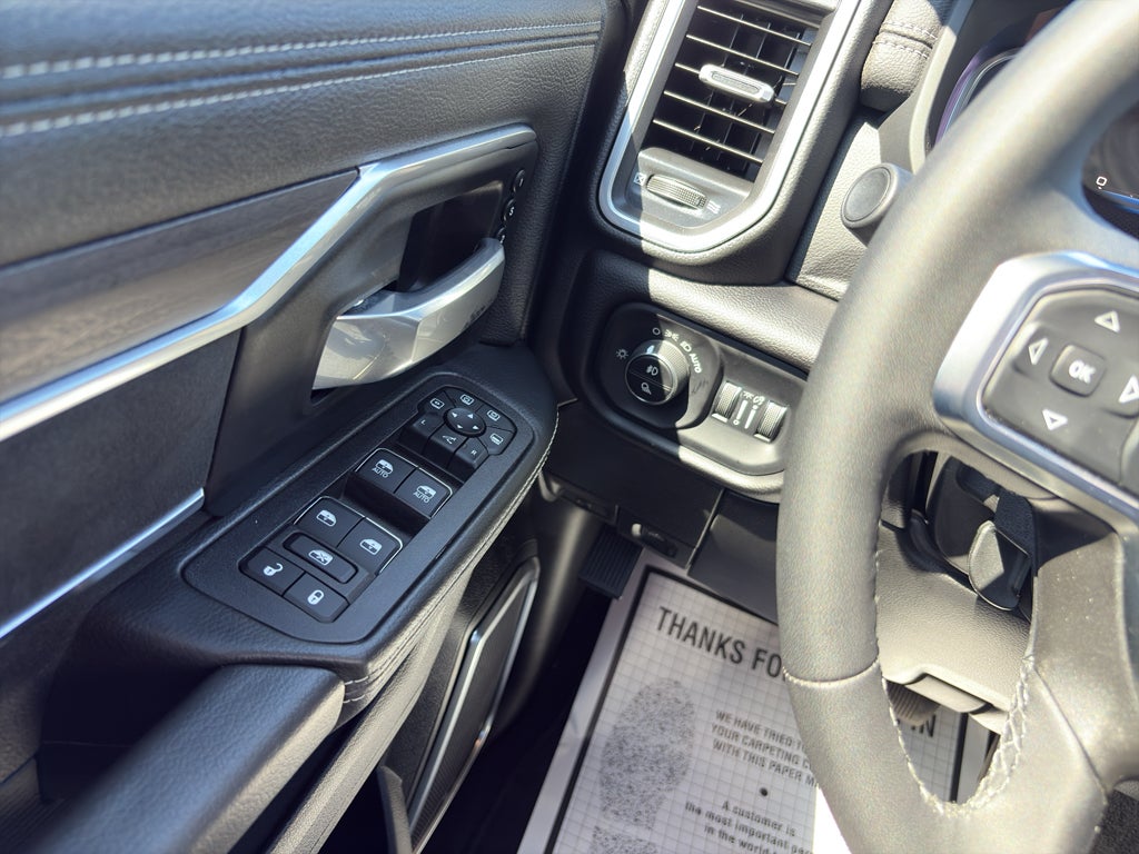2025 RAM 2500 Laramie Crew Cab 4x4 6'4' Box