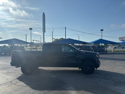 2022 Chevrolet Silverado 1500 4WD Crew Cab Short Bed Custom Trail Boss