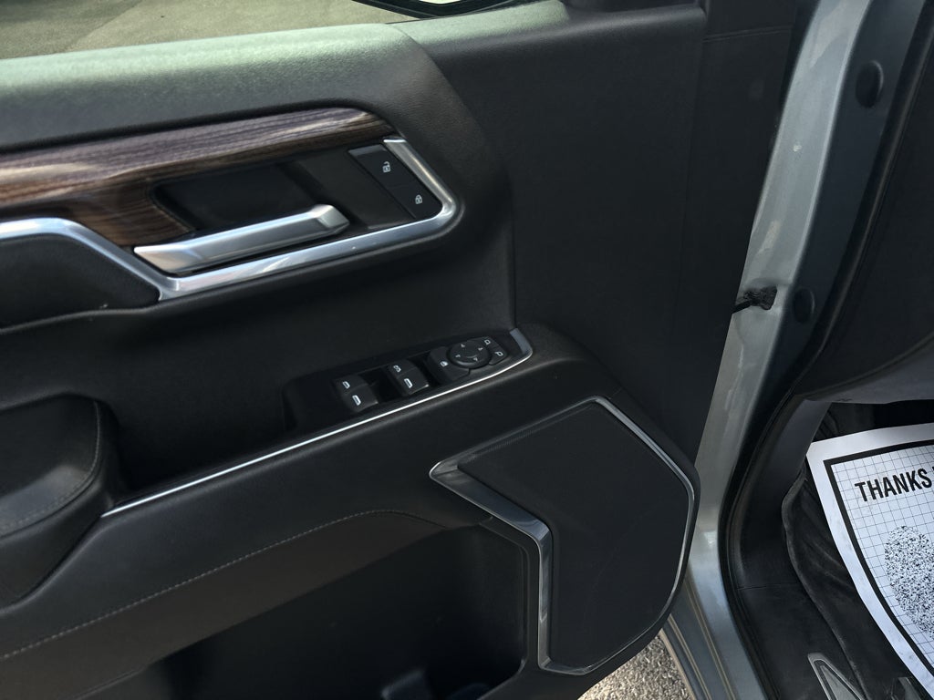 2023 Chevrolet Silverado 1500 4WD Crew Cab Short Bed RST