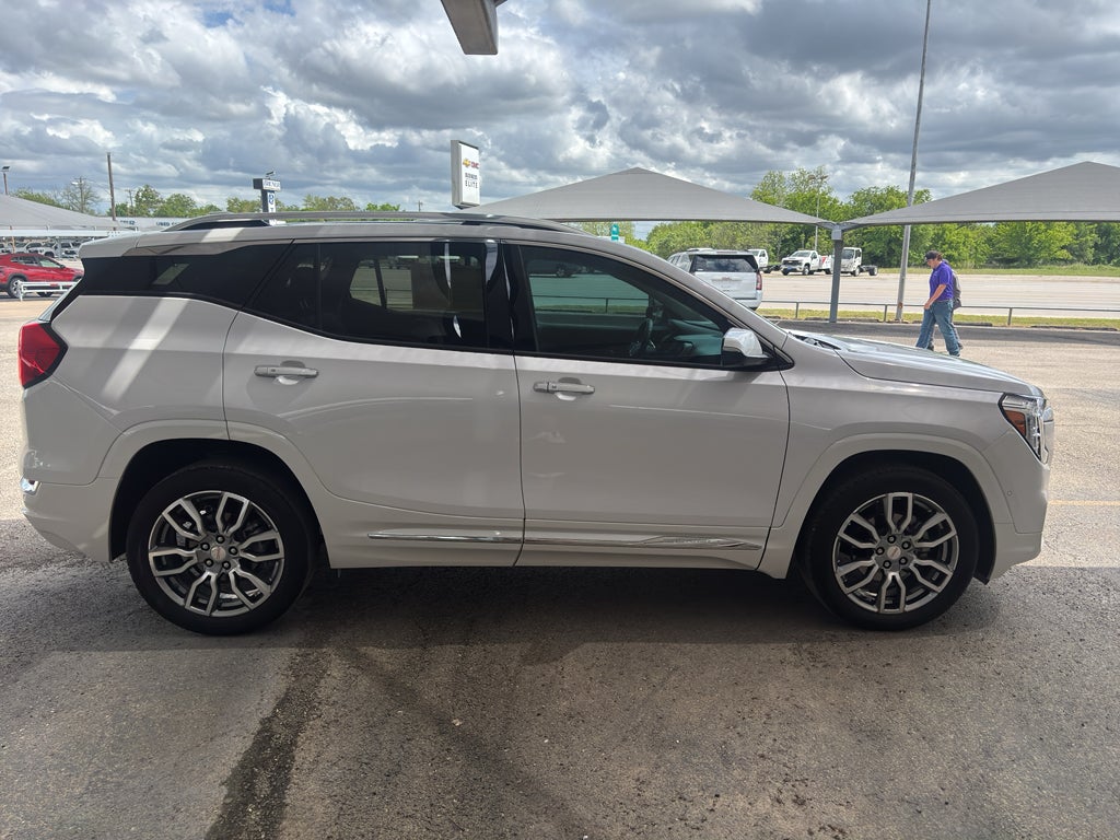 2024 GMC Terrain AWD Denali