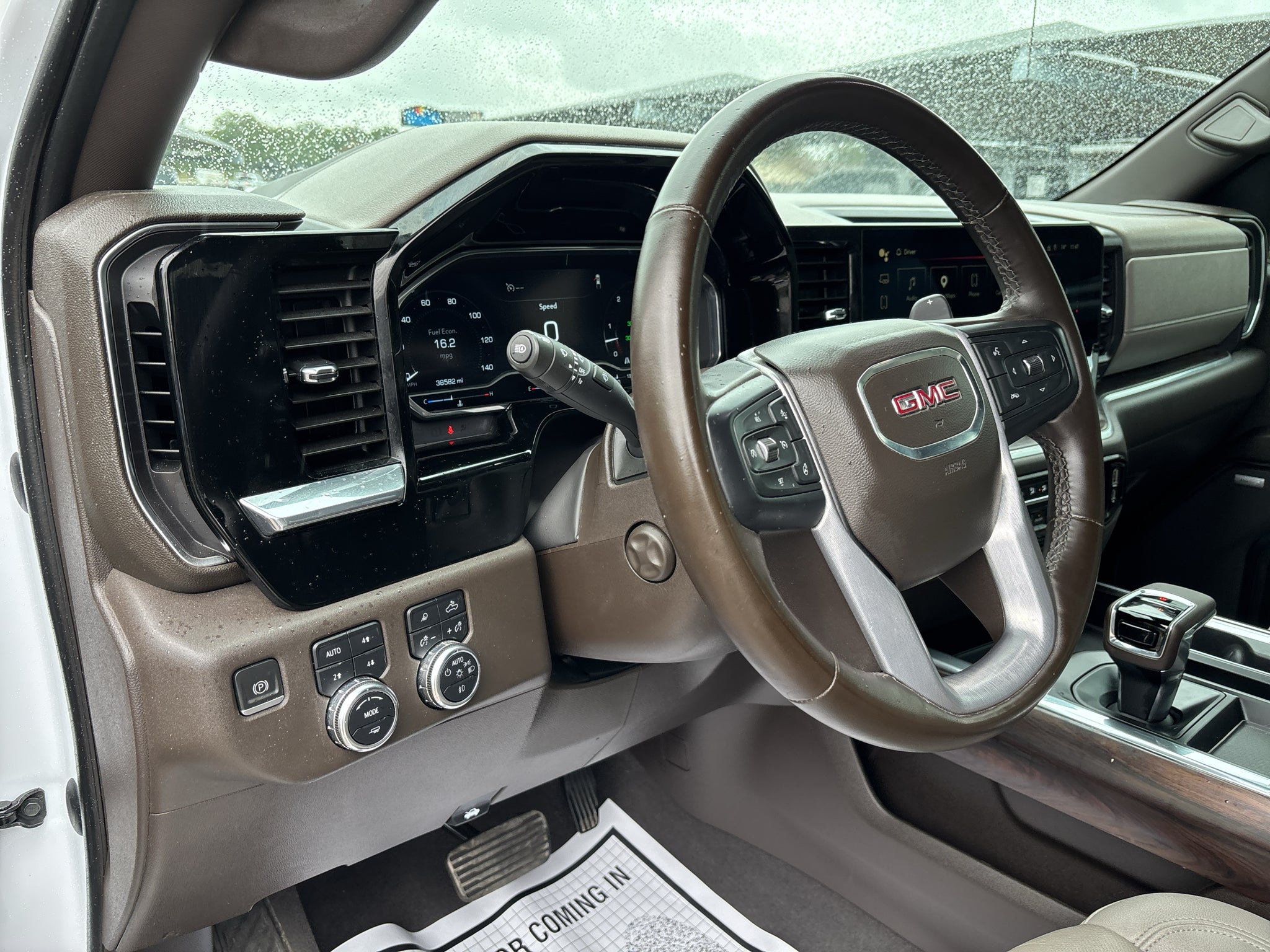 2023 GMC Sierra 1500 4WD Crew Cab Short Box SLT