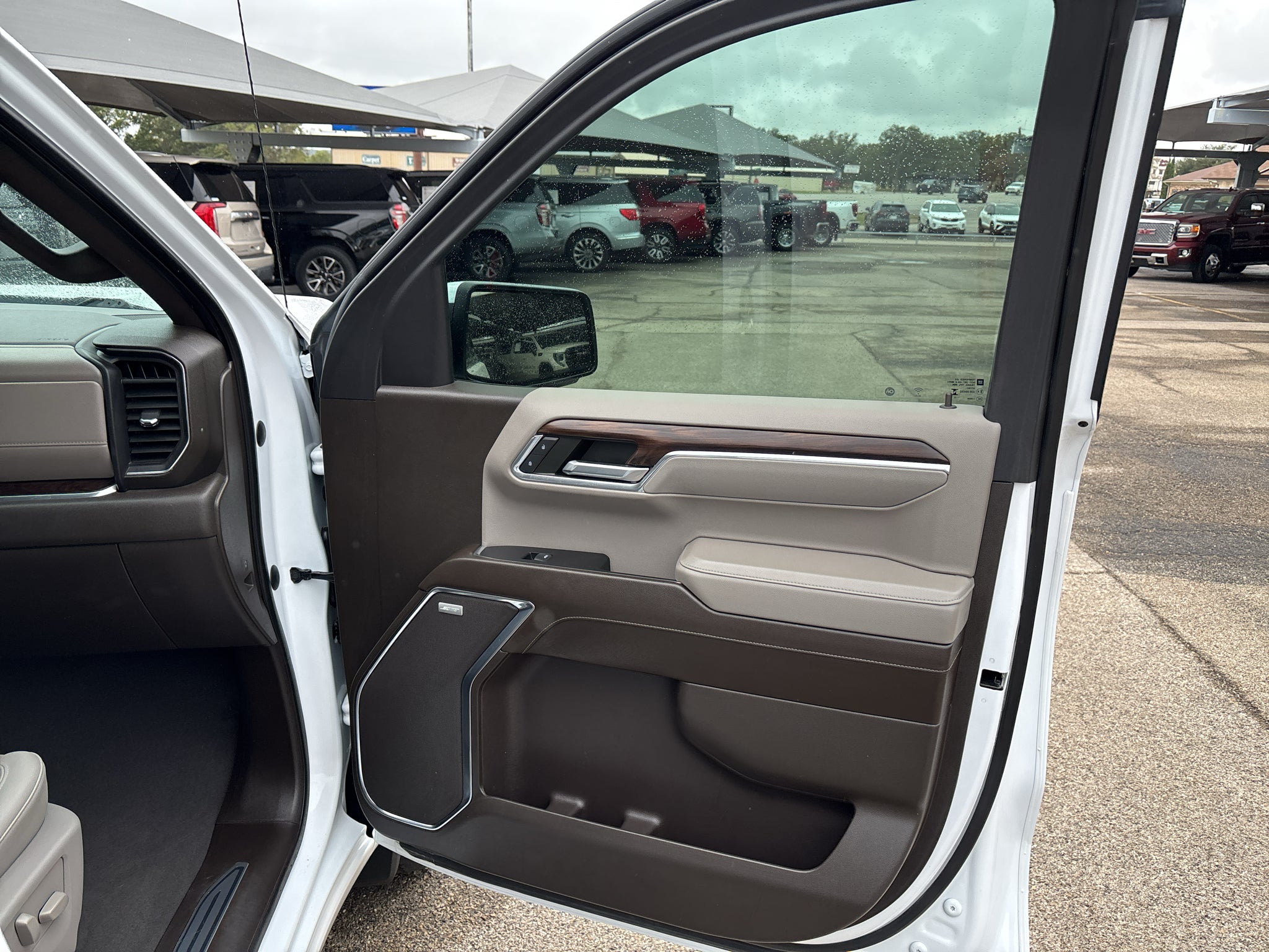 2023 GMC Sierra 1500 4WD Crew Cab Short Box SLT