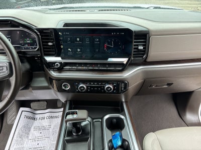 2023 GMC Sierra 1500 4WD Crew Cab Short Box SLT