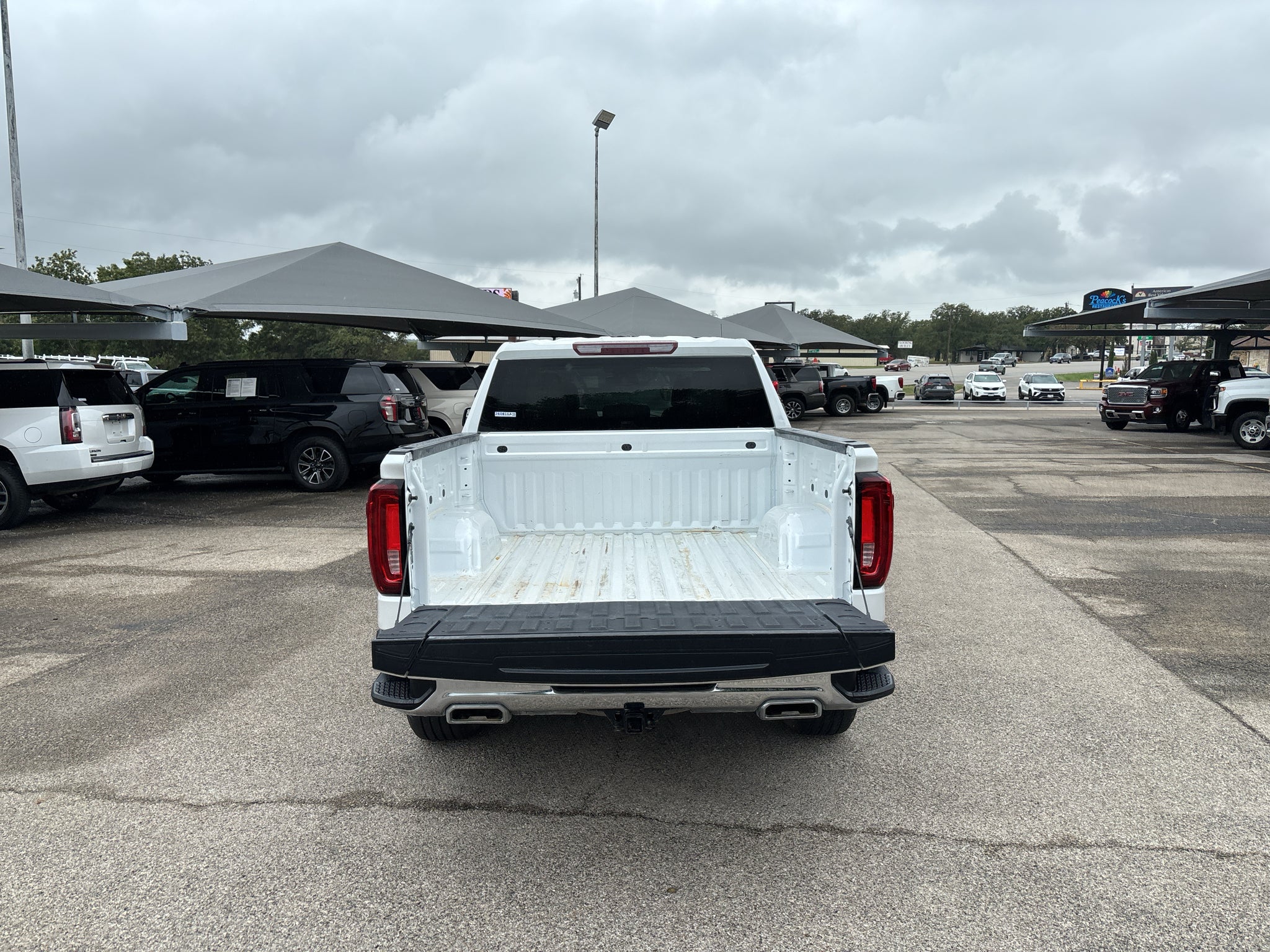 2023 GMC Sierra 1500 4WD Crew Cab Short Box SLT