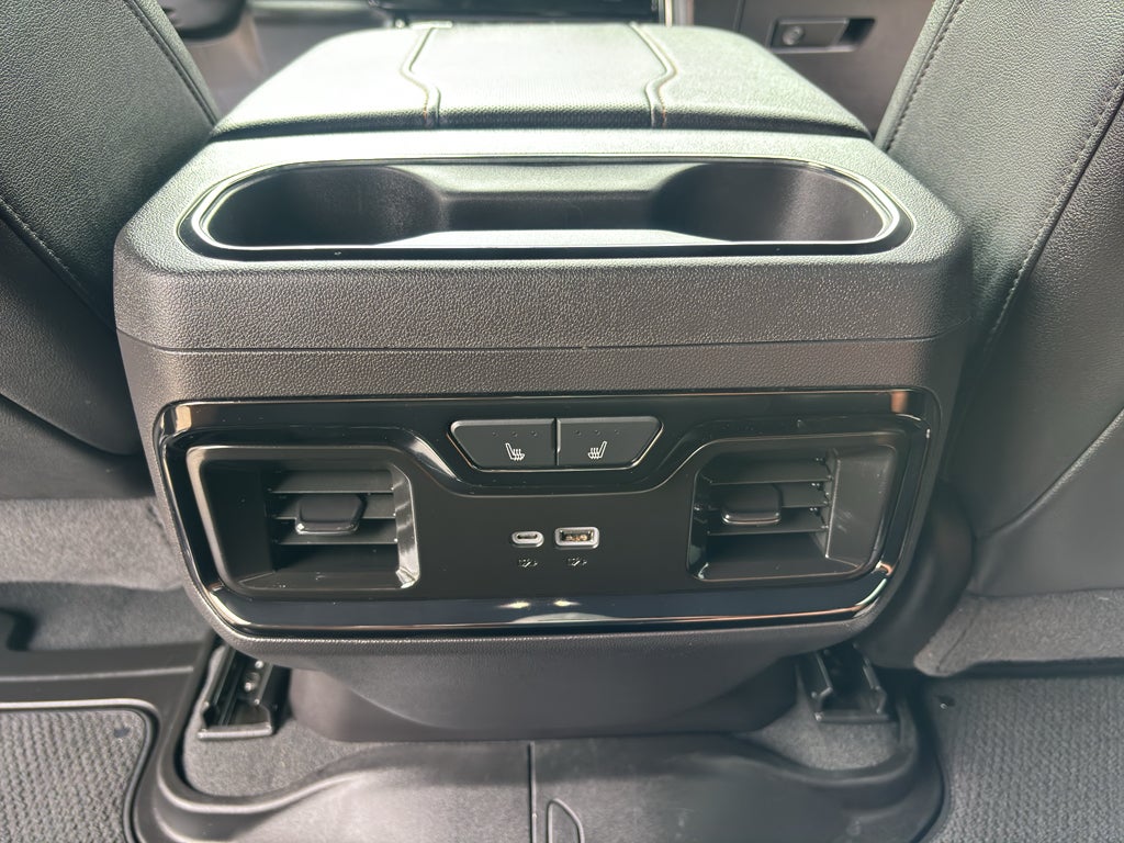 2024 GMC Sierra 1500 4WD Crew Cab Short Box AT4