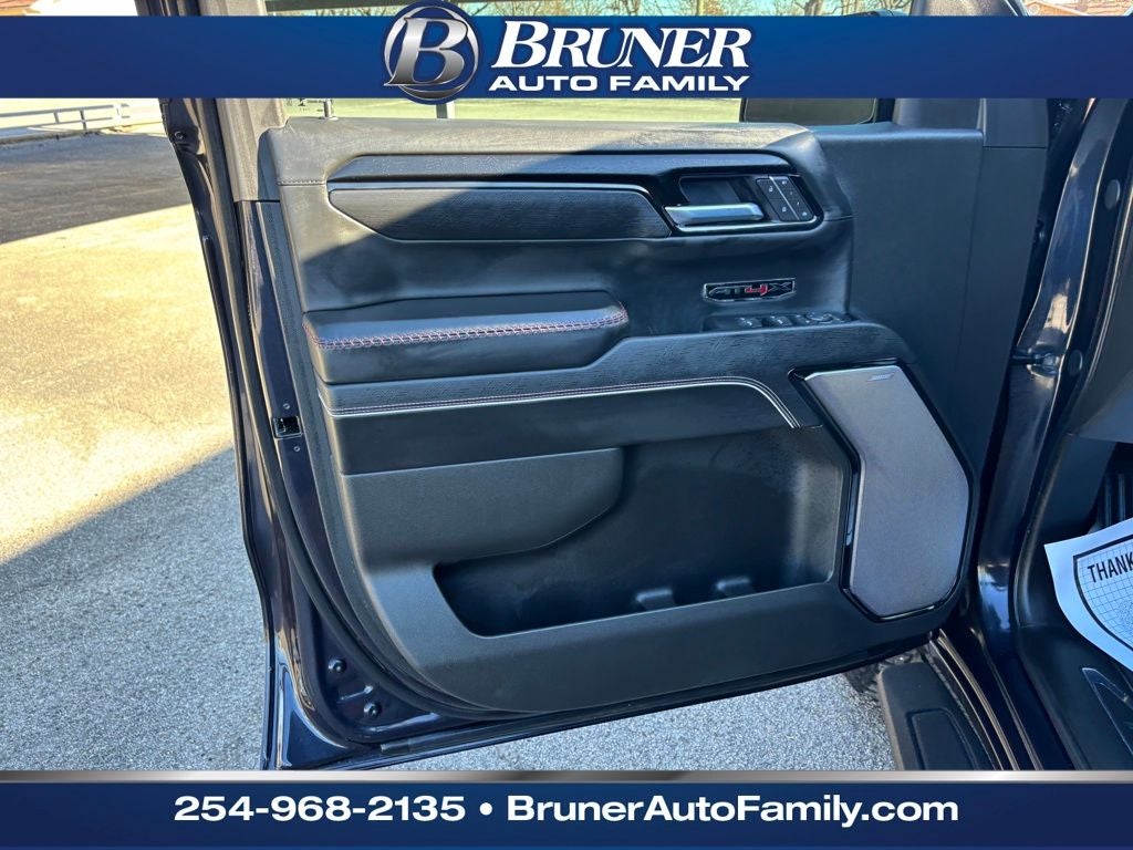 2025 GMC Sierra 1500 4WD Crew Cab Short Box AT4X