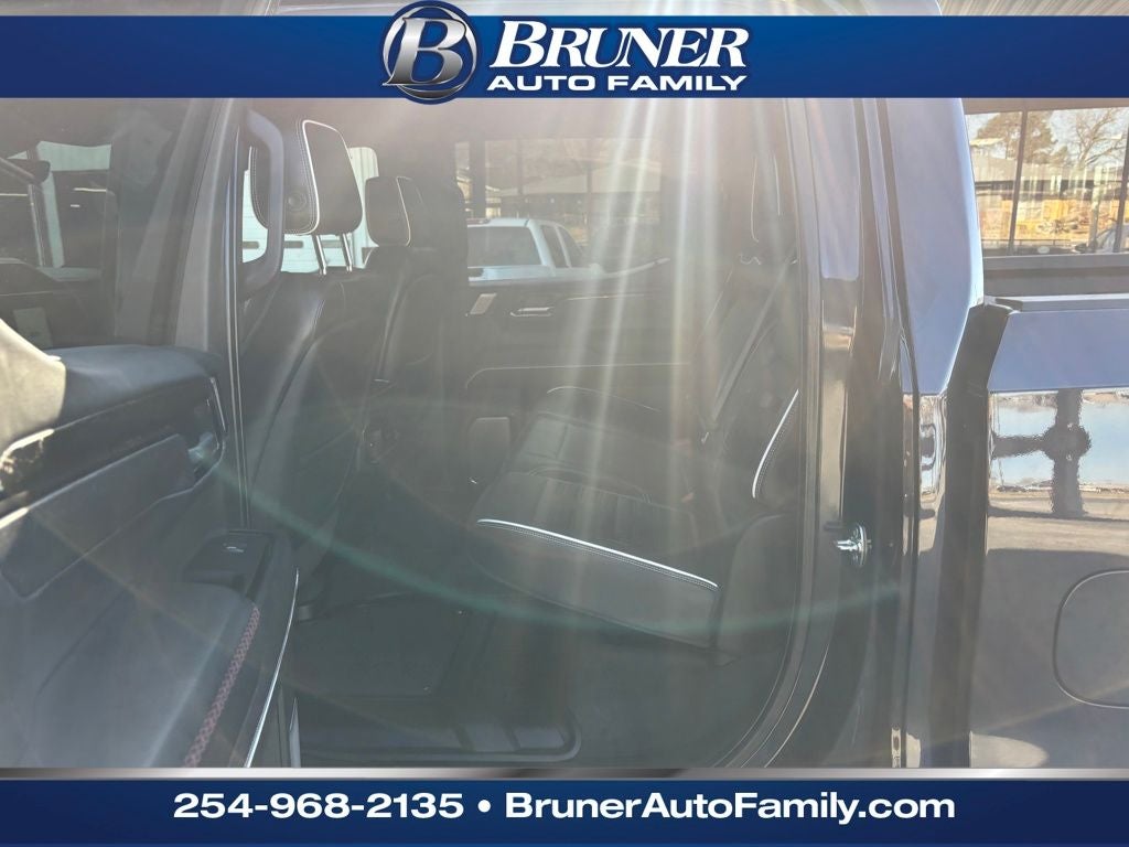 2025 GMC Sierra 1500 4WD Crew Cab Short Box AT4X