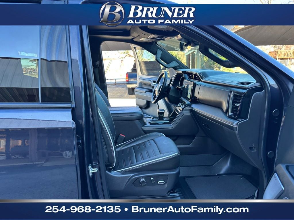 2025 GMC Sierra 1500 4WD Crew Cab Short Box AT4X