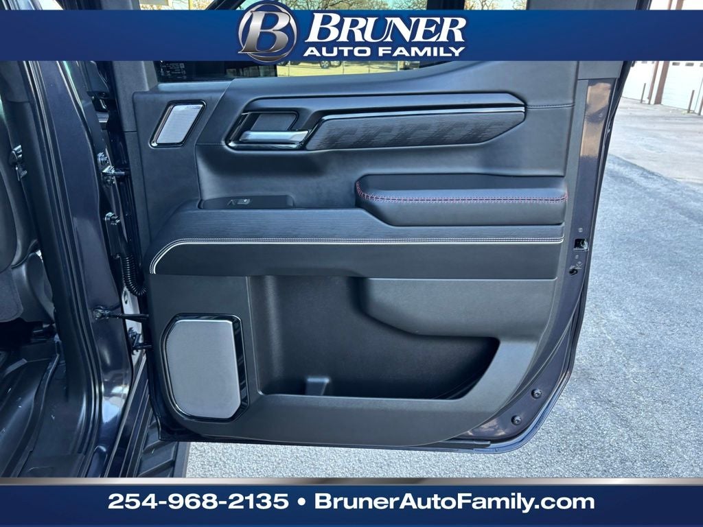 2025 GMC Sierra 1500 4WD Crew Cab Short Box AT4X