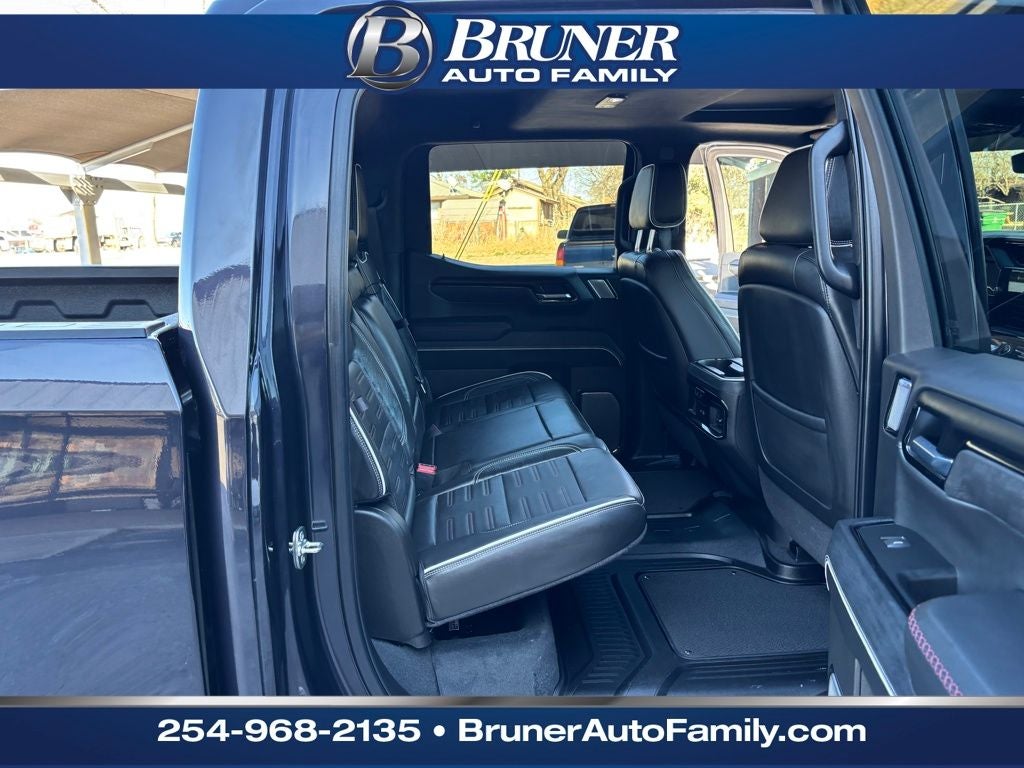 2025 GMC Sierra 1500 4WD Crew Cab Short Box AT4X