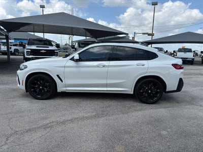 2025 BMW X4 xDrive30i