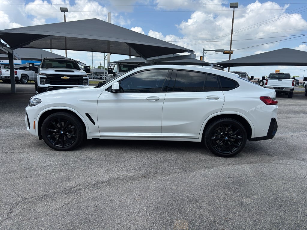 2025 BMW X4 xDrive30i