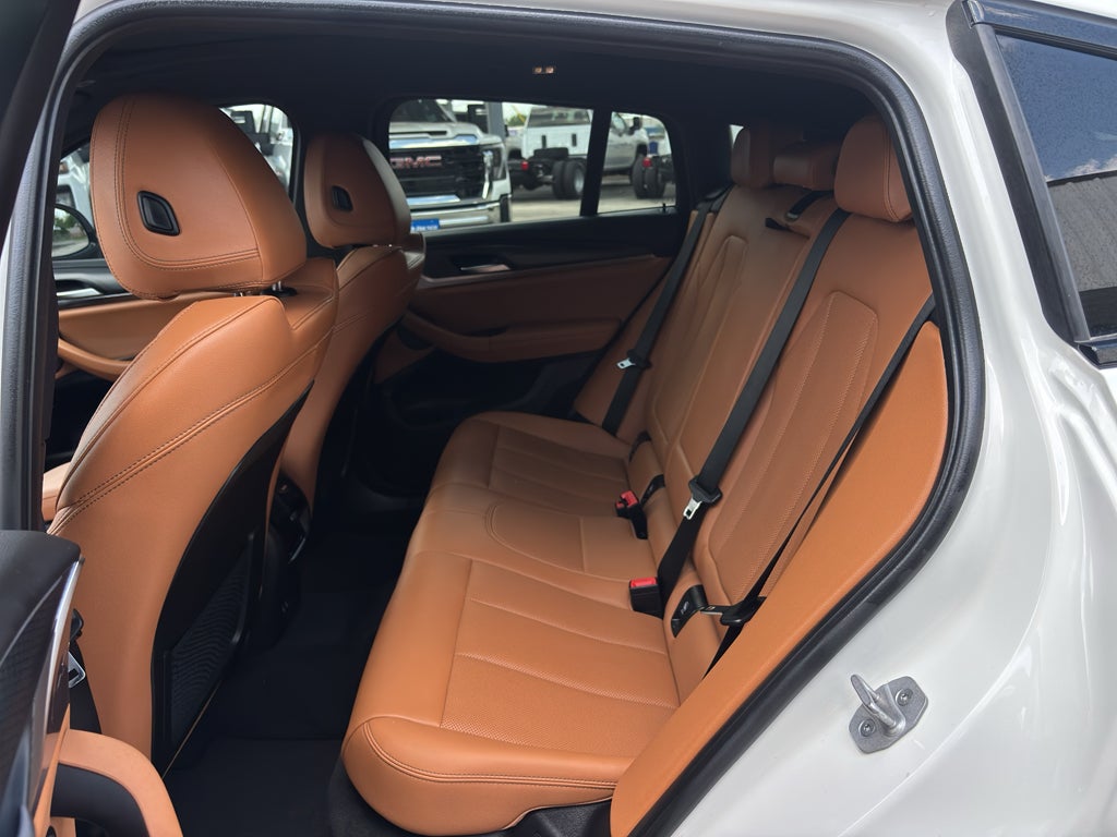 2025 BMW X4 xDrive30i