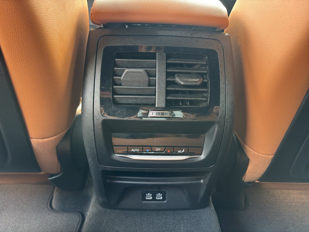 2025 BMW X4 xDrive30i