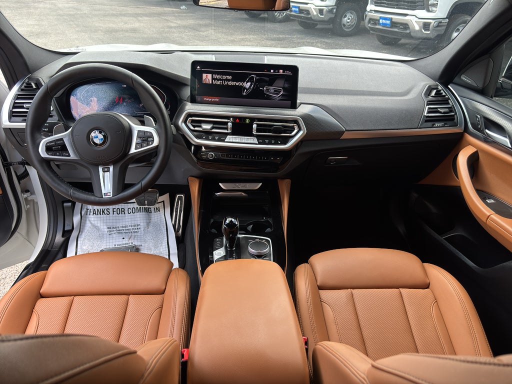 2025 BMW X4 xDrive30i