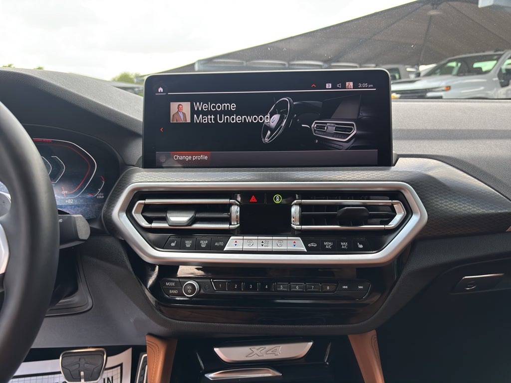 2025 BMW X4 xDrive30i