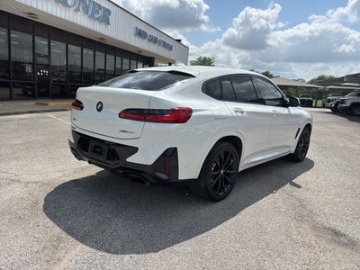 2025 BMW X4 xDrive30i