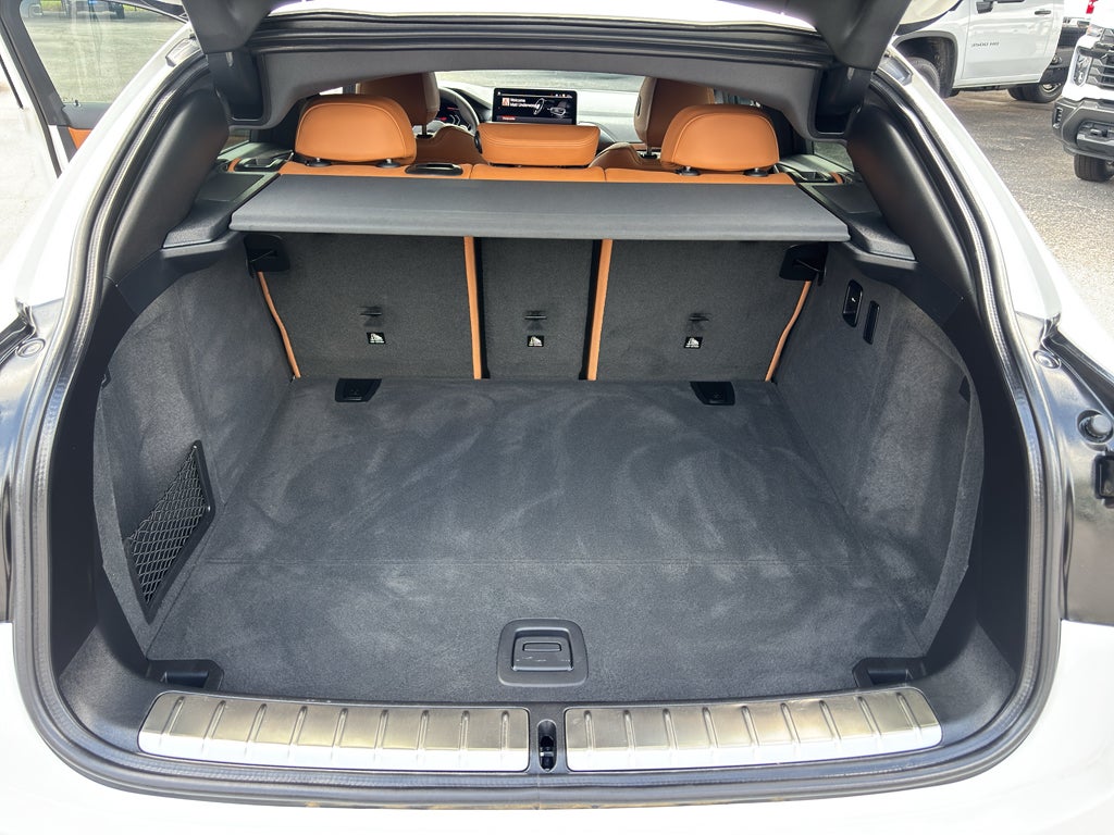 2025 BMW X4 xDrive30i