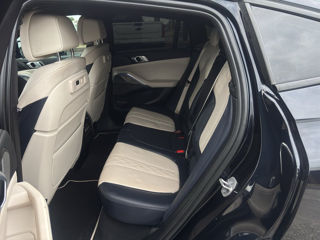 2023 BMW X6 xDrive40i