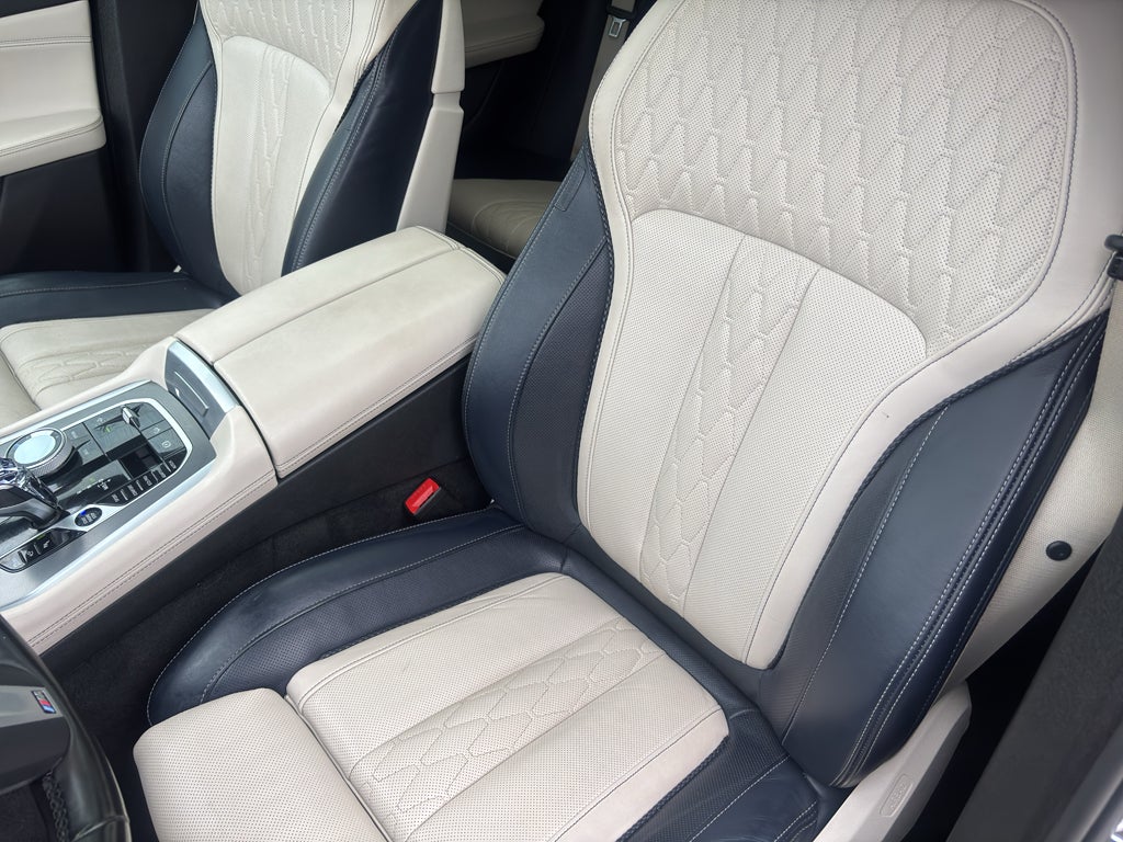 2023 BMW X6 xDrive40i