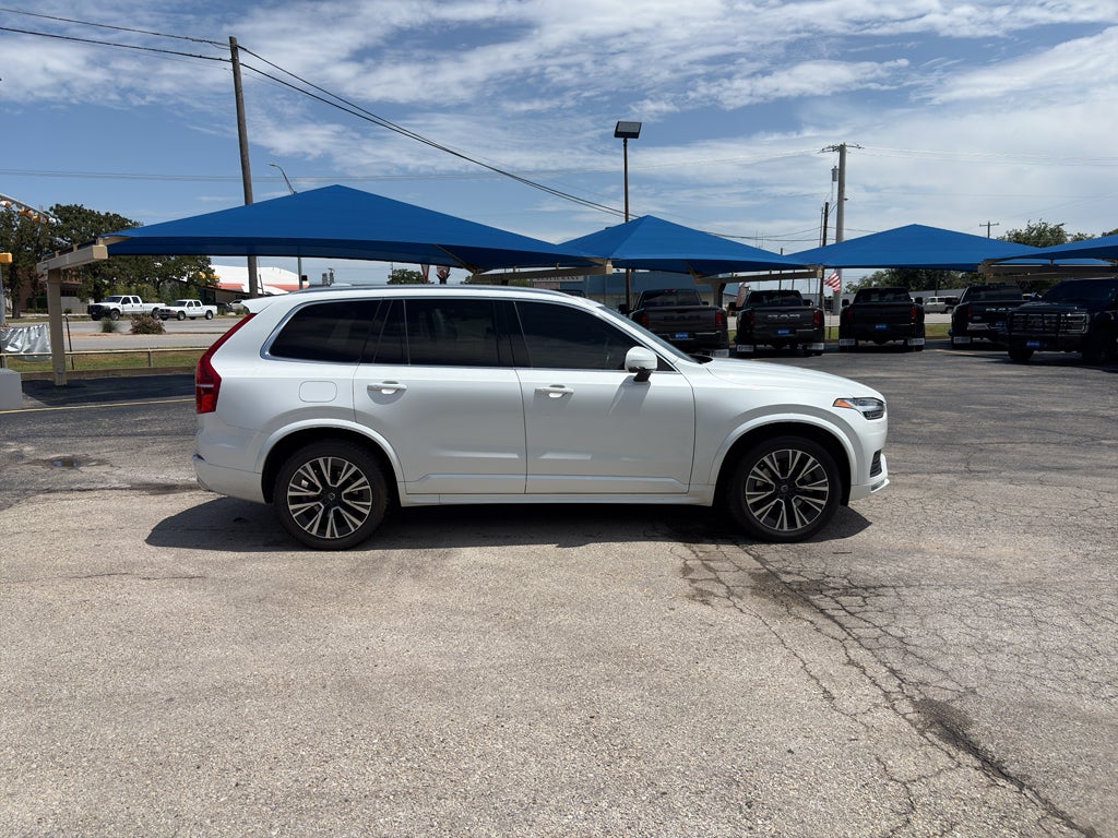 2021 Volvo XC90 Momentum