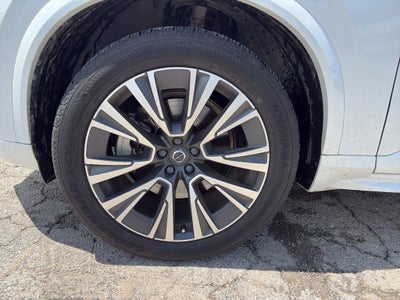 2021 Volvo XC90 Momentum
