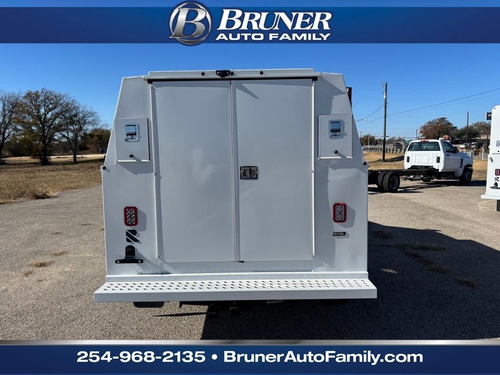 2025 Chevrolet Express Cutaway 3500 1WT