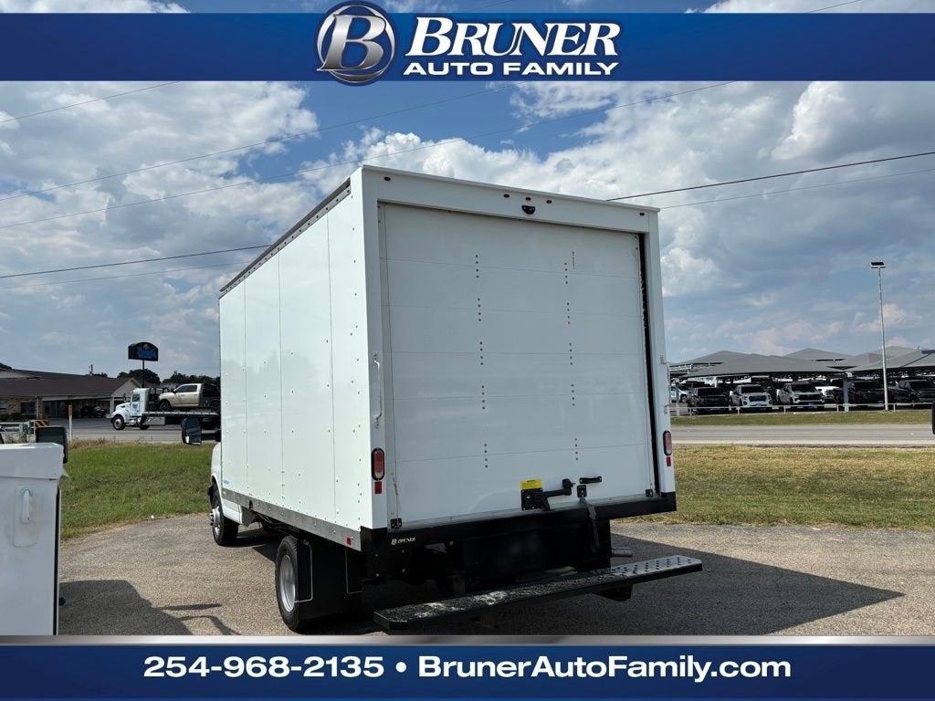 2025 Chevrolet Express Cutaway 4500 2WT