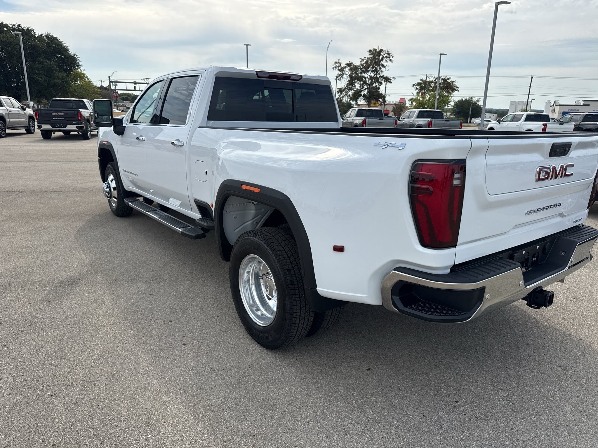 2026 GMC Sierra 3500 HD SLT DRW